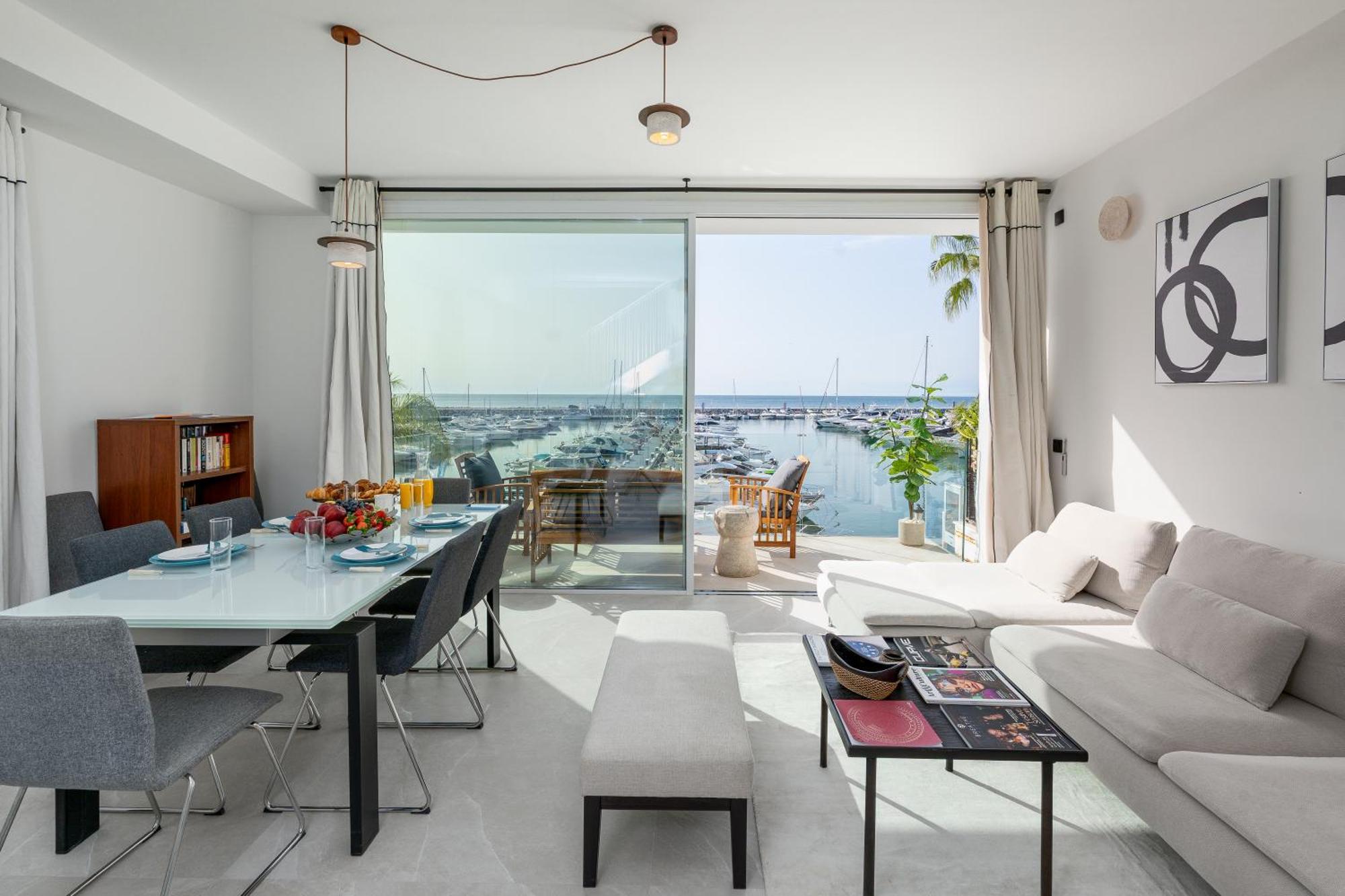 243-Fully Renovated-Puerto Banus Marbella Front Line Penthouse Apartment Bagian luar foto