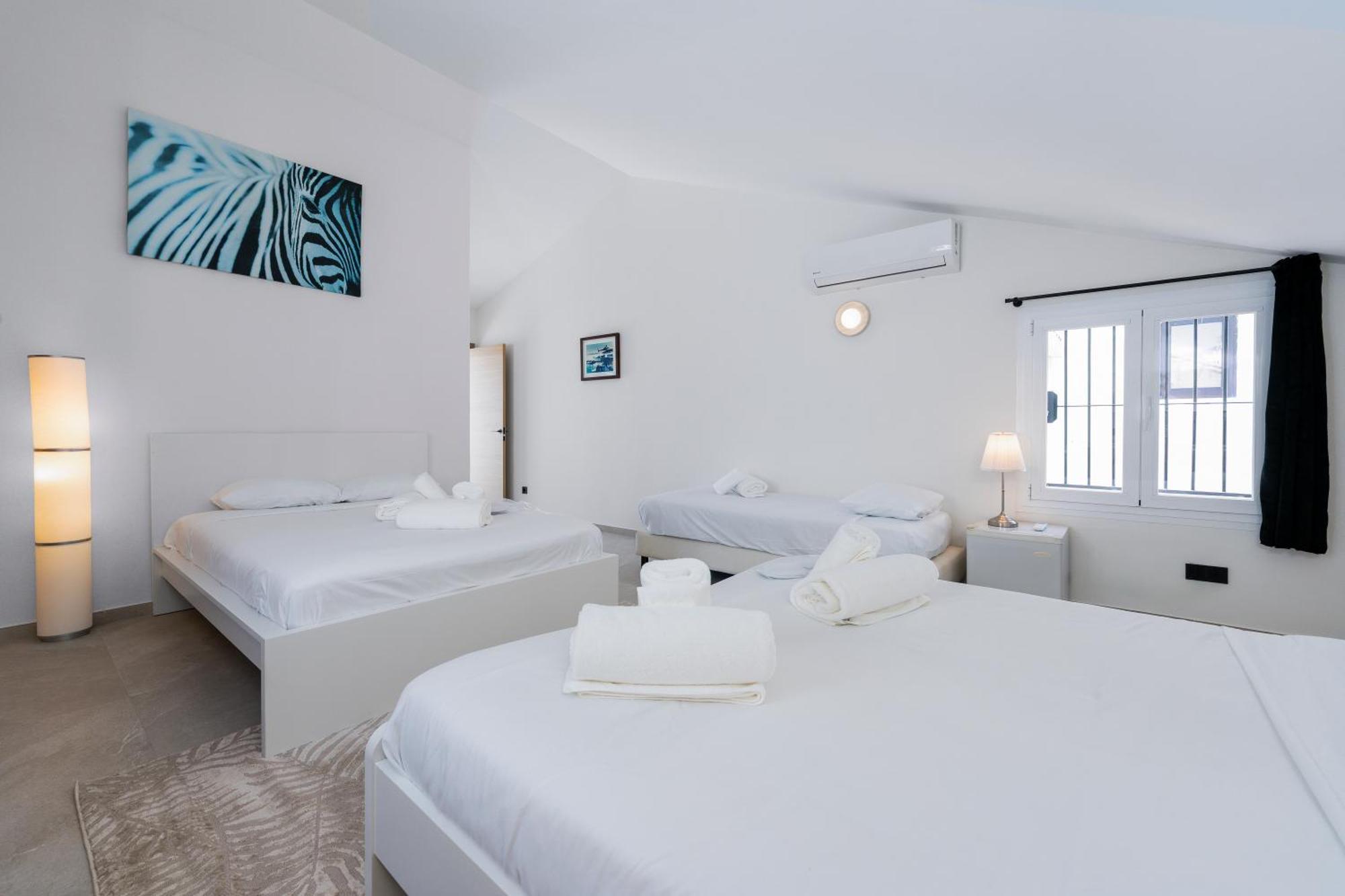 243-Fully Renovated-Puerto Banus Marbella Front Line Penthouse Apartment Bagian luar foto