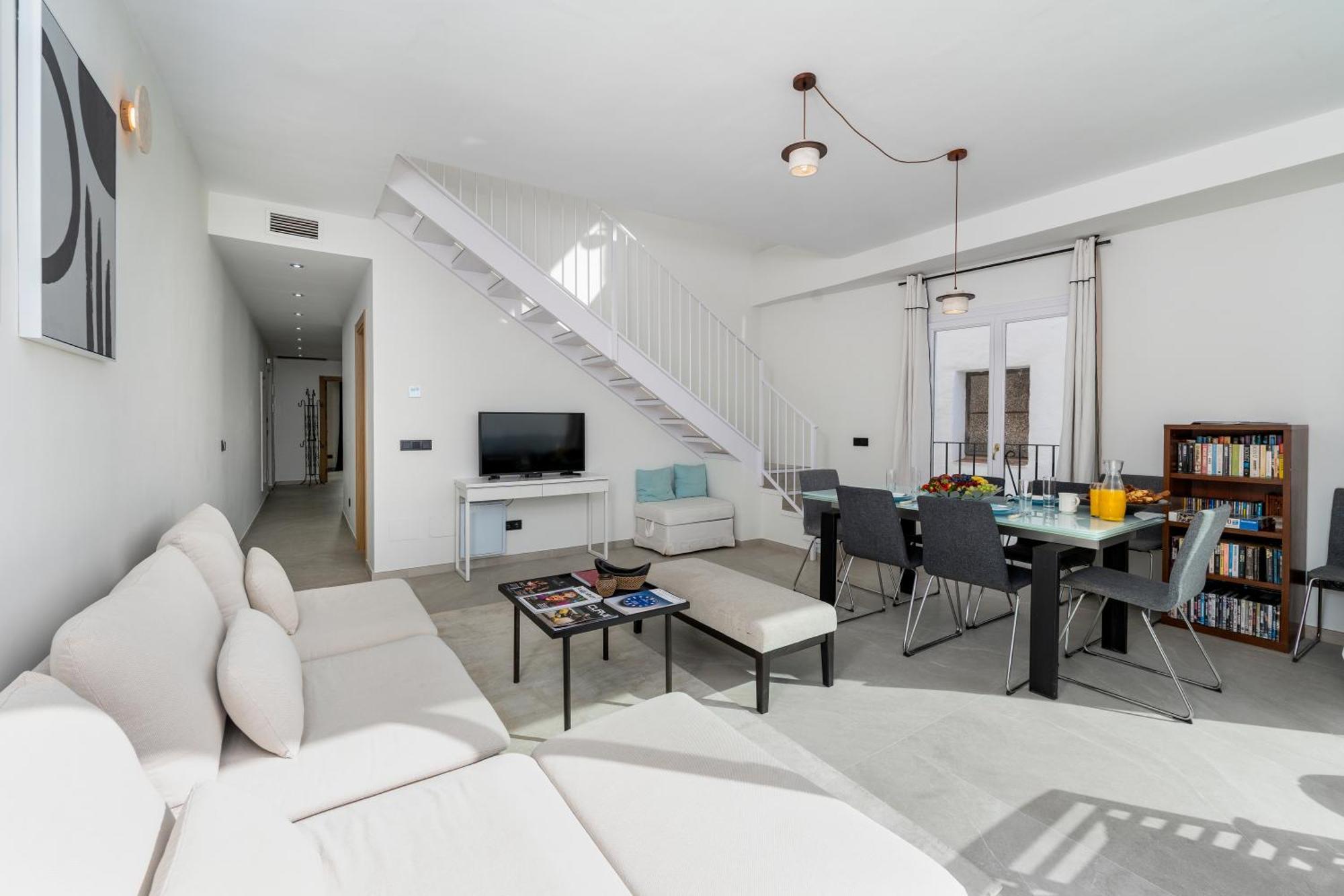 243-Fully Renovated-Puerto Banus Marbella Front Line Penthouse Apartment Bagian luar foto