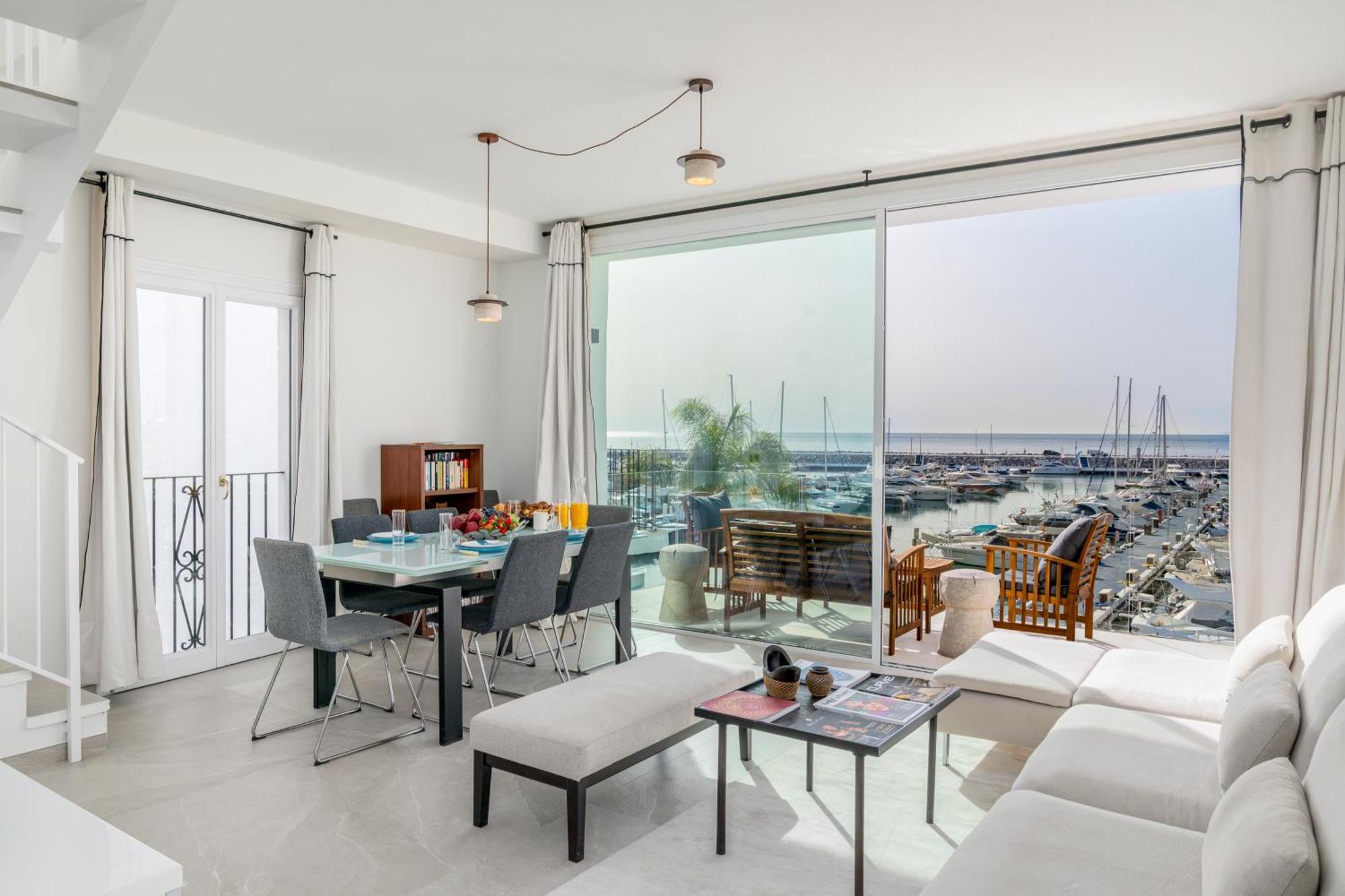 243-Fully Renovated-Puerto Banus Marbella Front Line Penthouse Apartment Bagian luar foto